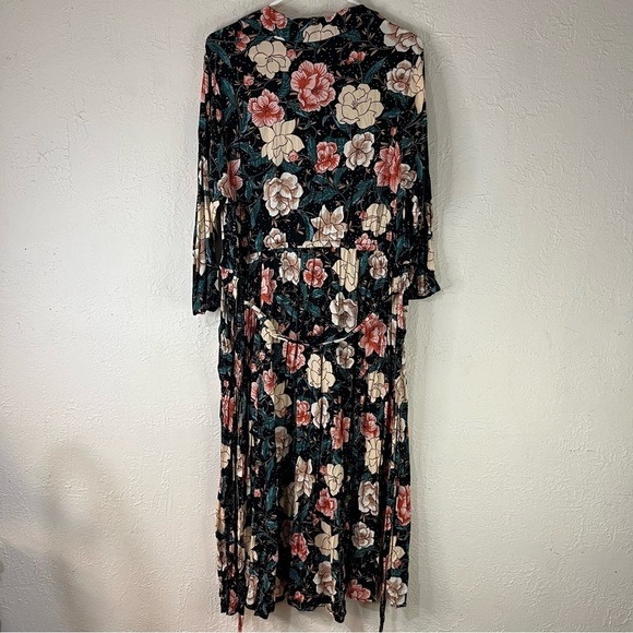 Torrid Floral Midi Challis Shirt Dress in Black - Picture 10 of 15